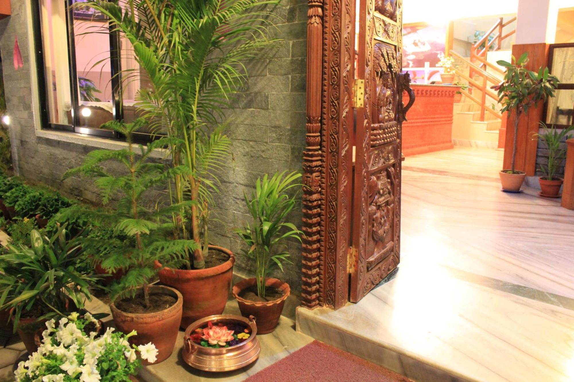 Hotel Orchid Pokhara Exterior foto